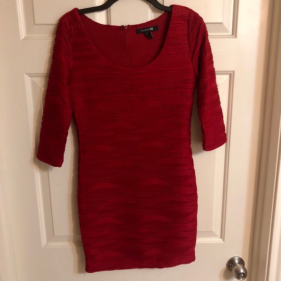 Forever 21 Dresses & Skirts - Red 3 quarter long sleeve dress